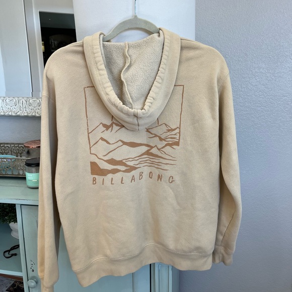 Two Hoodies From Tilly’s one size S one size M - Picture 7 of 9